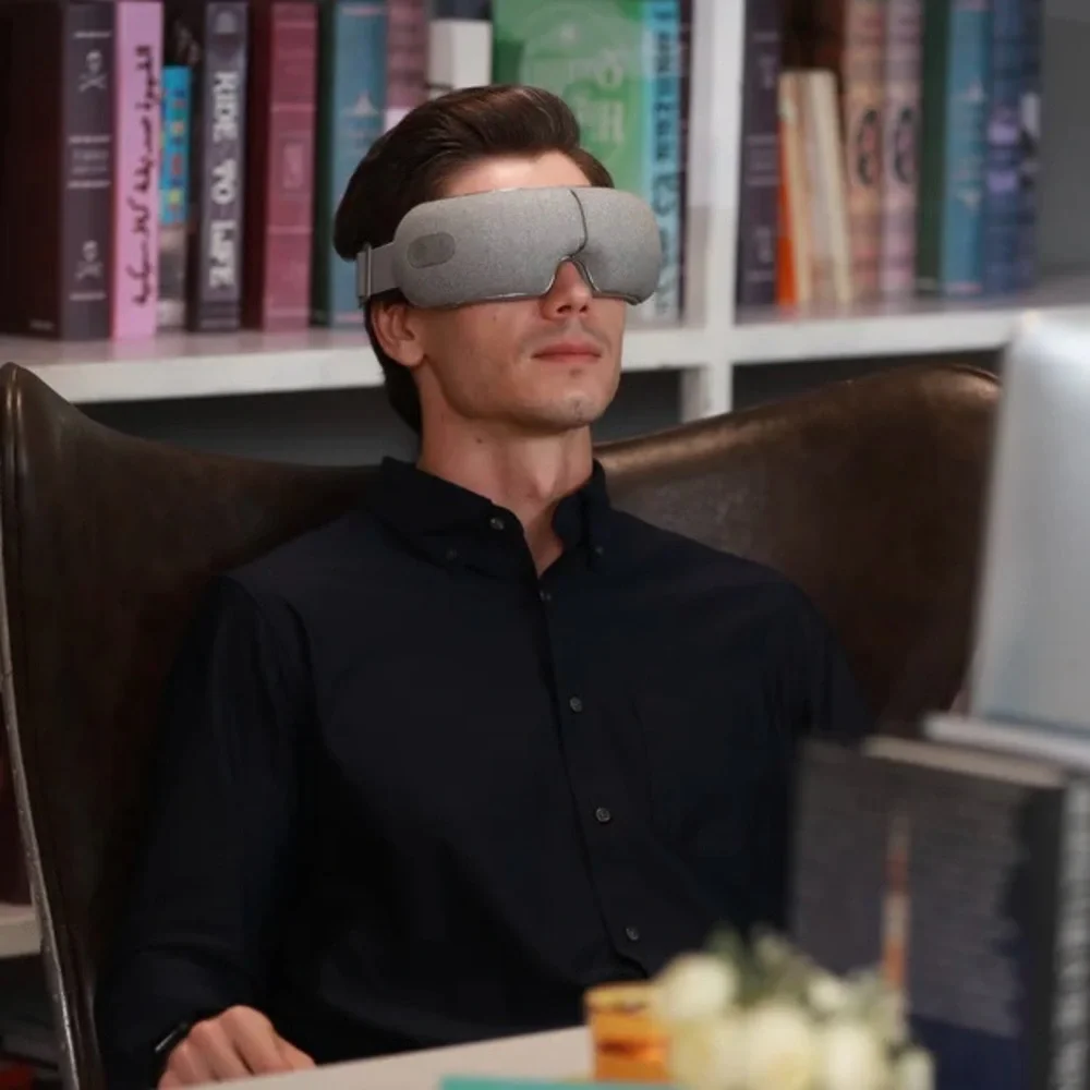 Breo iSeeM Eye Massager NWOT